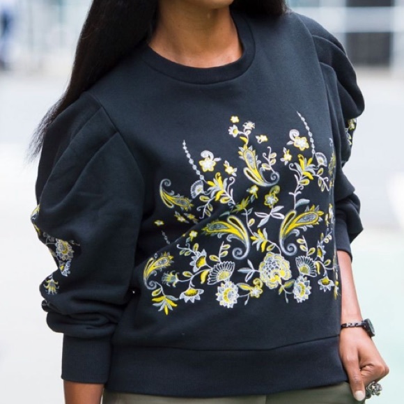 New York & Company Gabrielle Union Sweatshirt - Picture 1 of 8